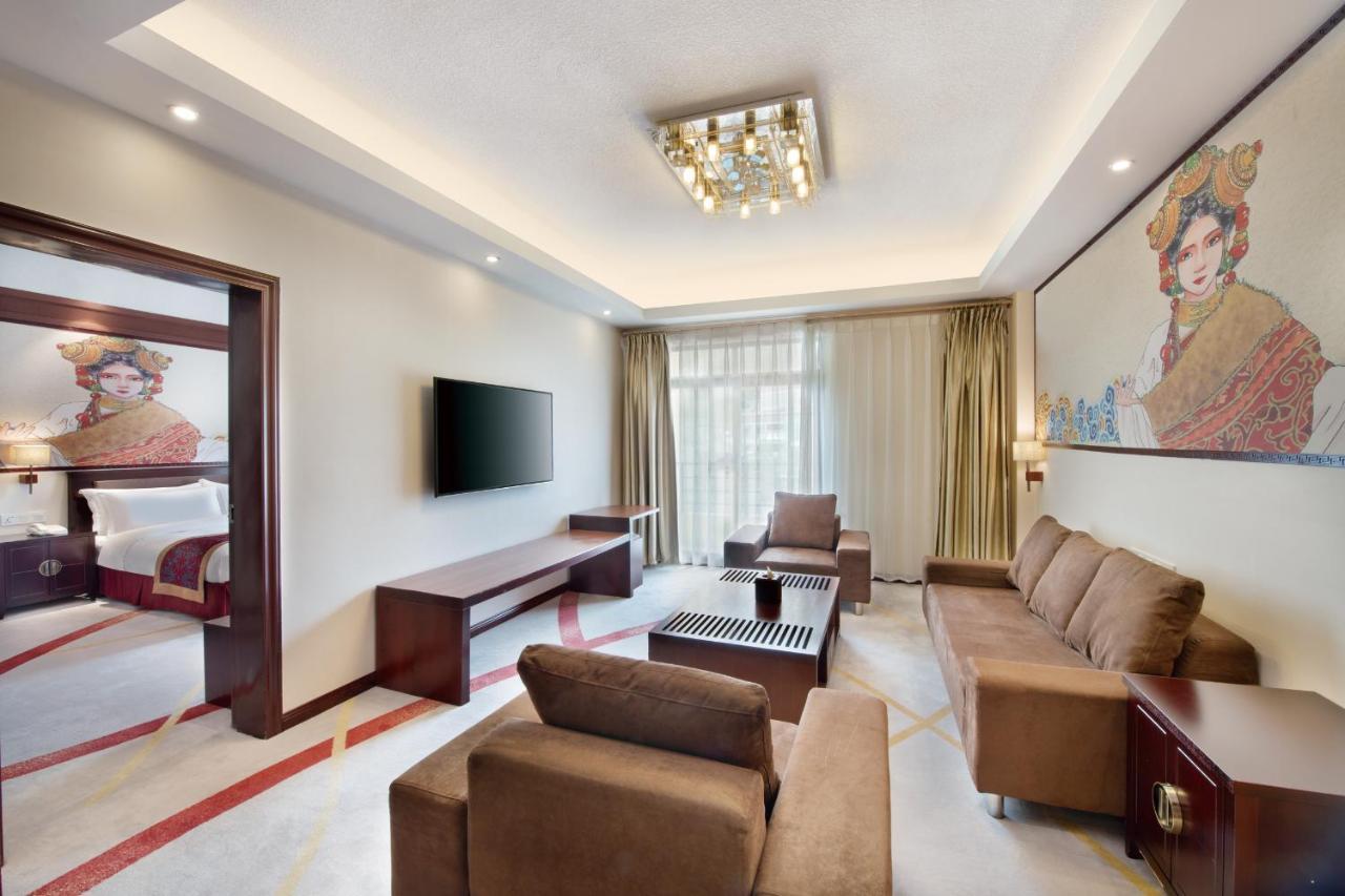 Ramada Encore Daocheng Yading Экстерьер фото