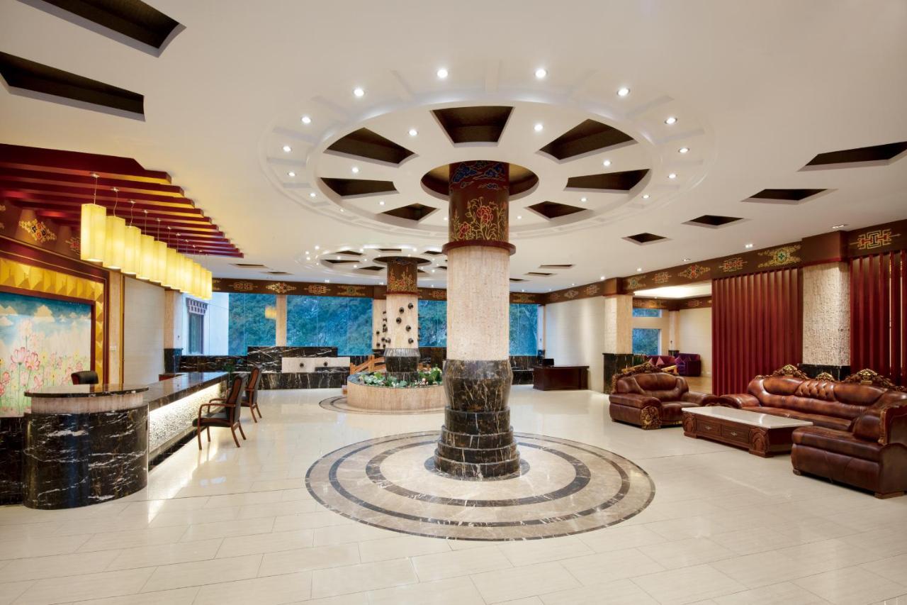 Ramada Encore Daocheng Yading Экстерьер фото