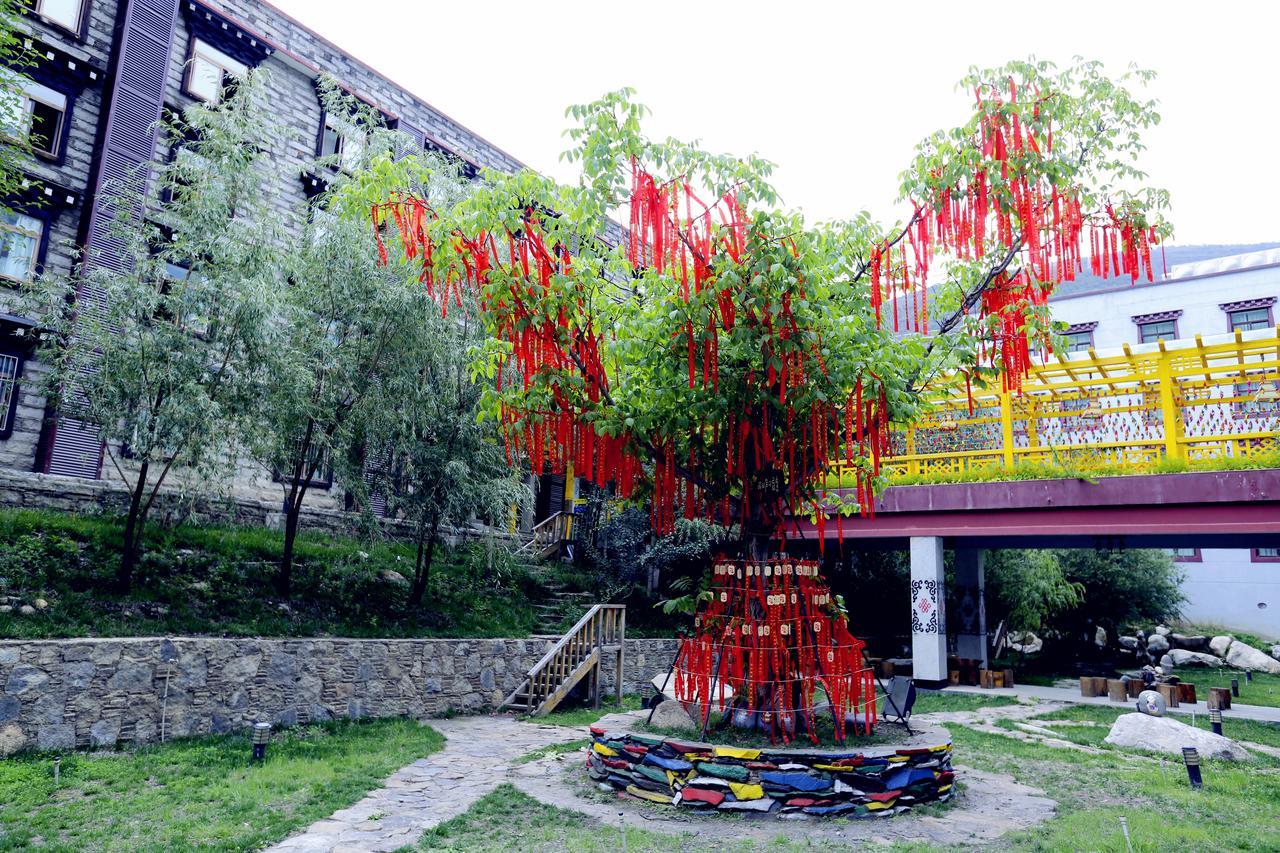 Ramada Encore Daocheng Yading Экстерьер фото